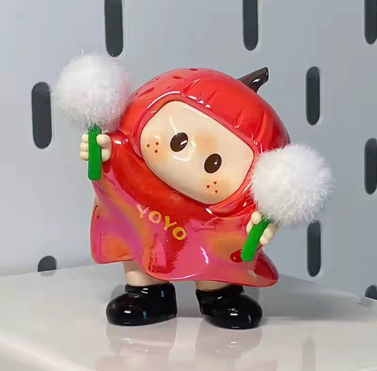 ฟิกเกอร์จิ๋ว YOYO Chan ชุดที่ 1 | คอลเลกชัน YOYO เอียงหัว - ของเล่นสะสมแบบสุ่ม (Mystery Blind Box)