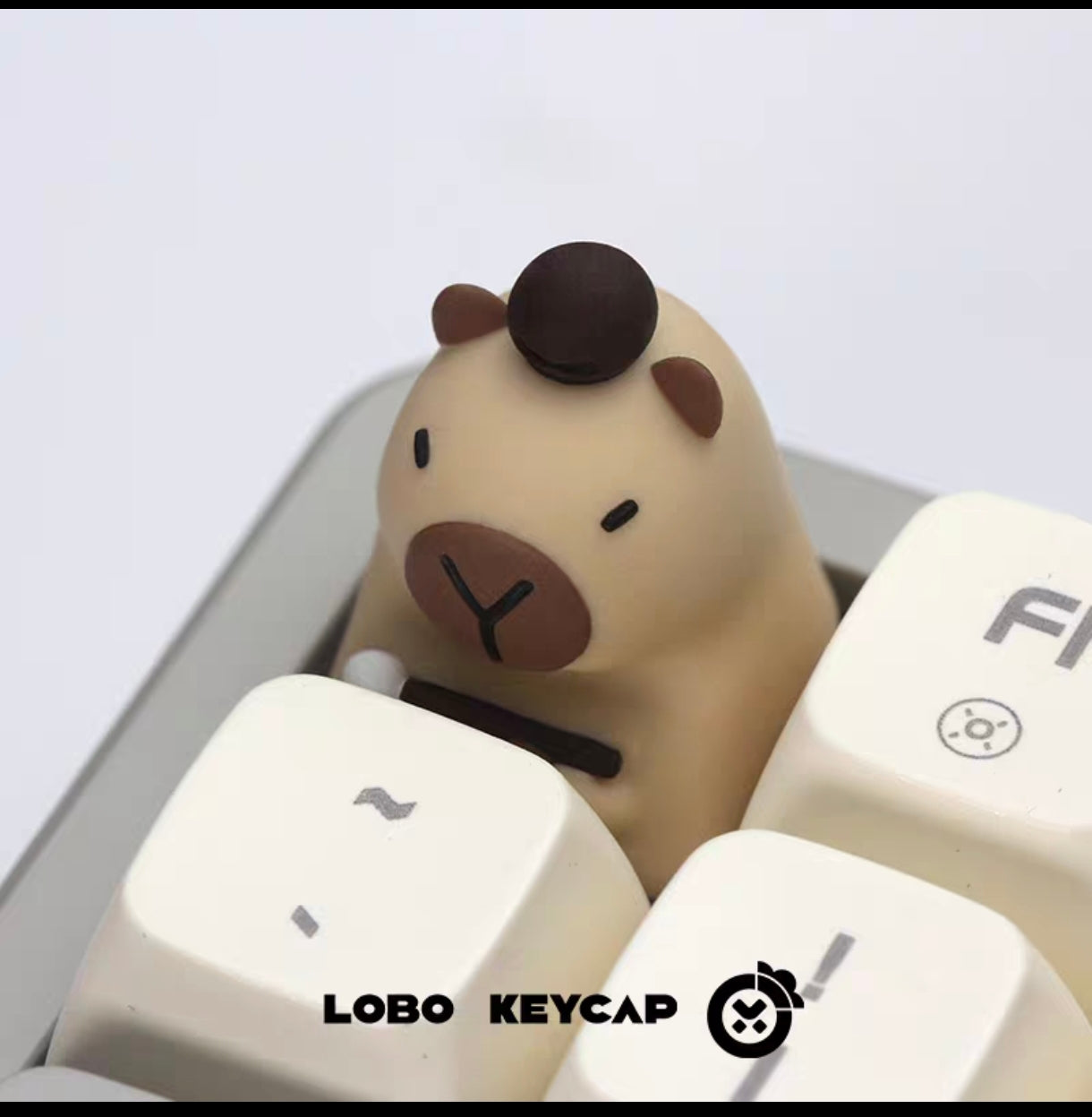 Lobo Cute Capybara Artisan Keycaps – Hand-Cast Resin Kawaii Mechanical Keyboard Accessories & Desk Decor