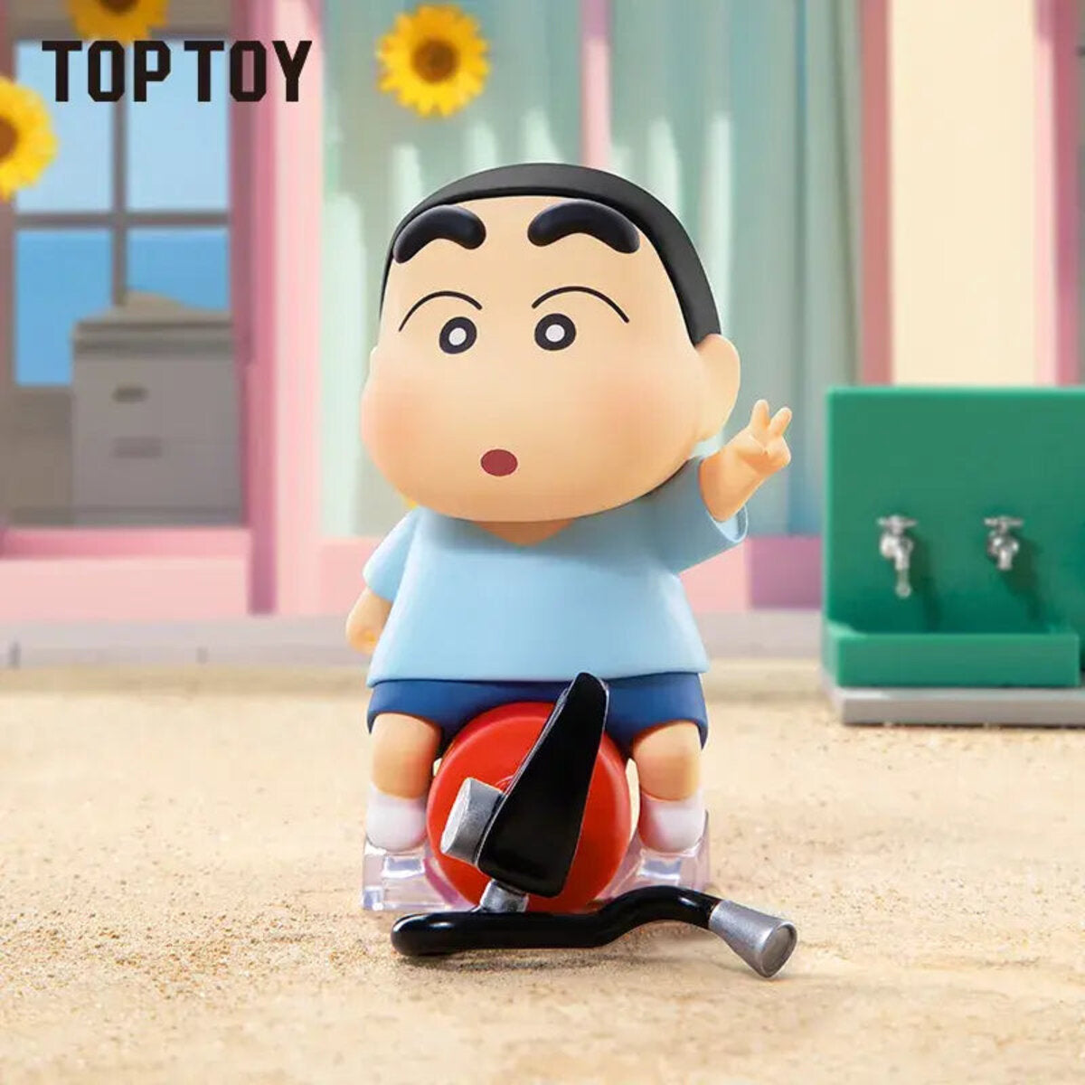 Crayon Shin-chan Retro Daily Life figure - schoolkid Shin-chan with backpack