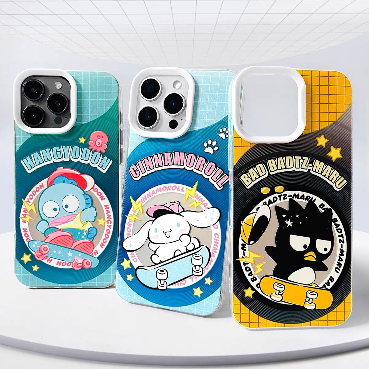 Sanrio | Hello Kitty | iPhone Case | iPhone 17 Pro | side view