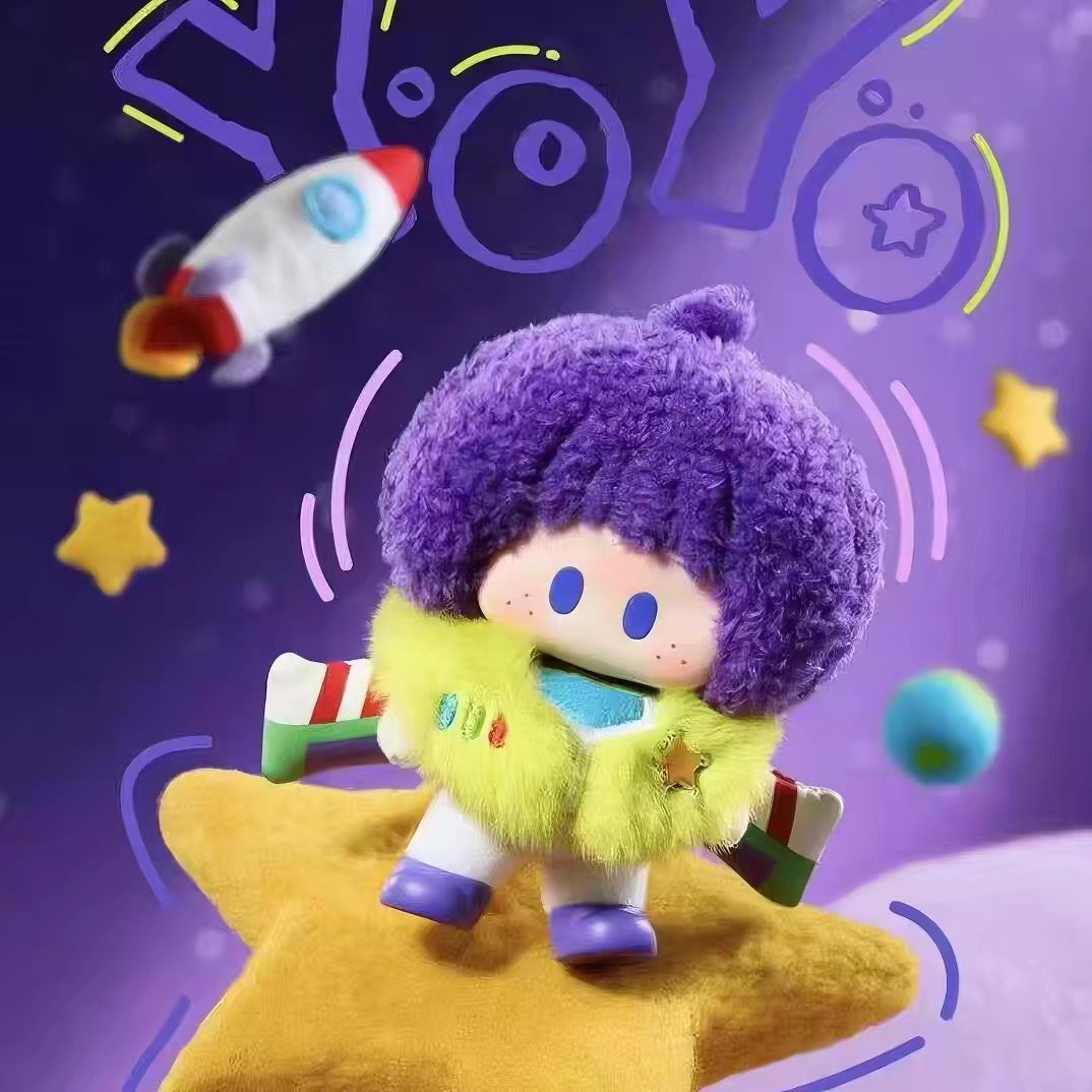 YOYO Chan x Toy Story Doll | Yoyo Lovely with You - พวงกุญแจตุ๊กตาไวนิลแบบสุ่ม (Blind Box)