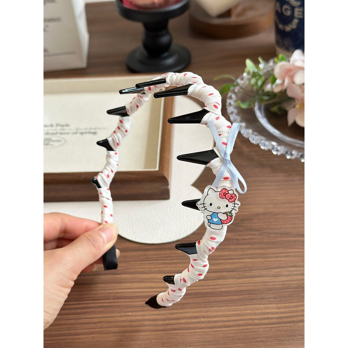 Hello Kitty toothed headband - Sanrio licensed fabric hair band view 4