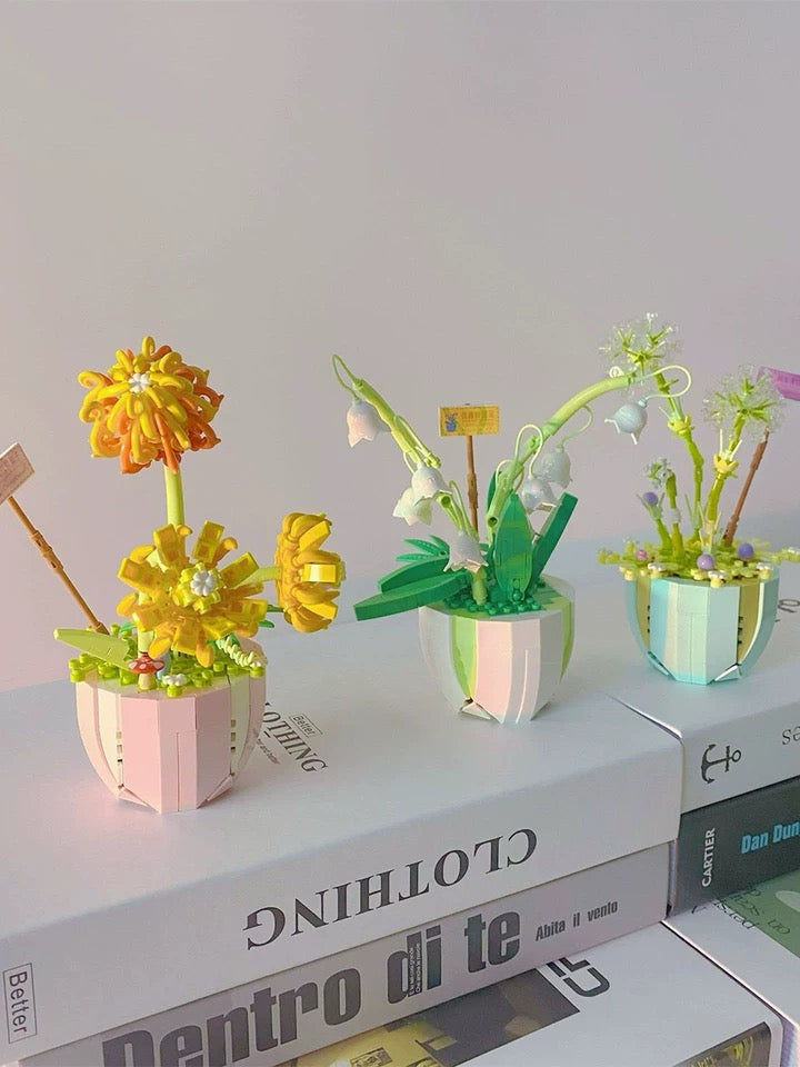 Mini Block Building Flower Dairy | Rose Jasmine Lilybell Daisy Cactus - Tiny Particle Assembly DIY Handmade Gift KawaiiGiftLand