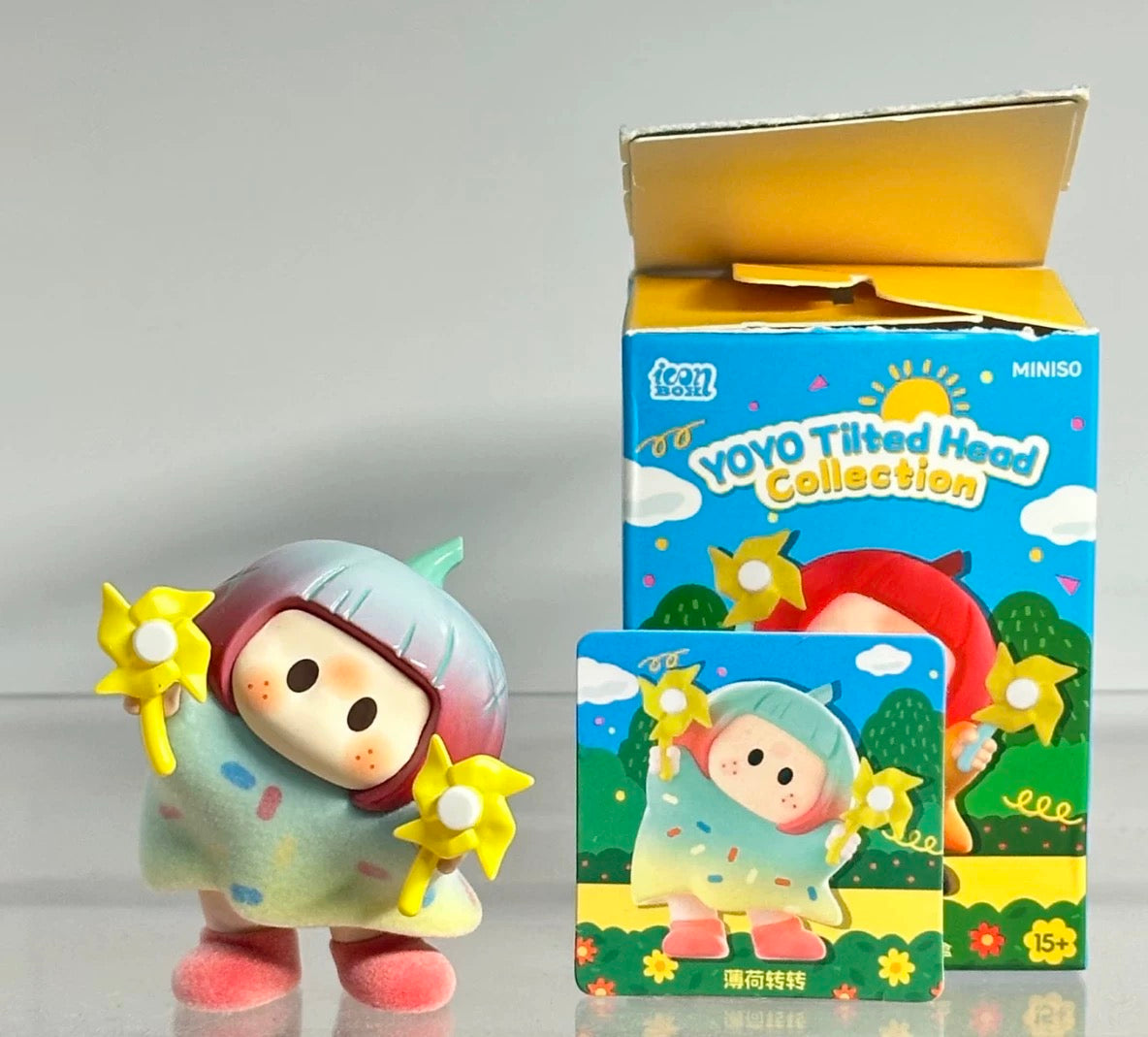 ฟิกเกอร์จิ๋ว YOYO Chan ชุดที่ 1 | คอลเลกชัน YOYO เอียงหัว - ของเล่นสะสมแบบสุ่ม (Mystery Blind Box)