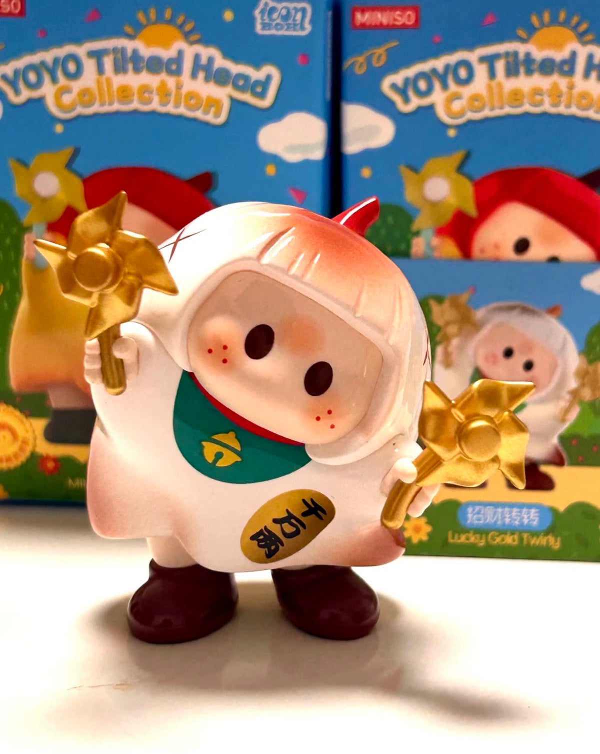 ฟิกเกอร์จิ๋ว YOYO Chan ชุดที่ 1 | คอลเลกชัน YOYO เอียงหัว - ของเล่นสะสมแบบสุ่ม (Mystery Blind Box)
