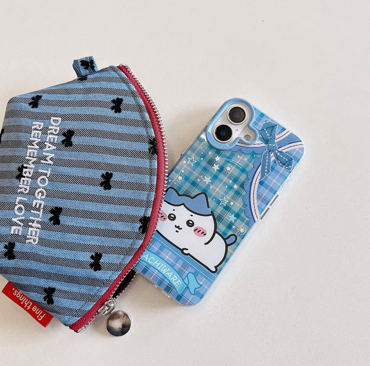Japanese Cartoon ChiiKawa Laying with Lace Ribbon Laser Case | Chiikawa Hachiware Usagi Momonga - Phone Case Samsung Galaxy S26 S25 S24 S23 S22 S21 FE Ultra Edge