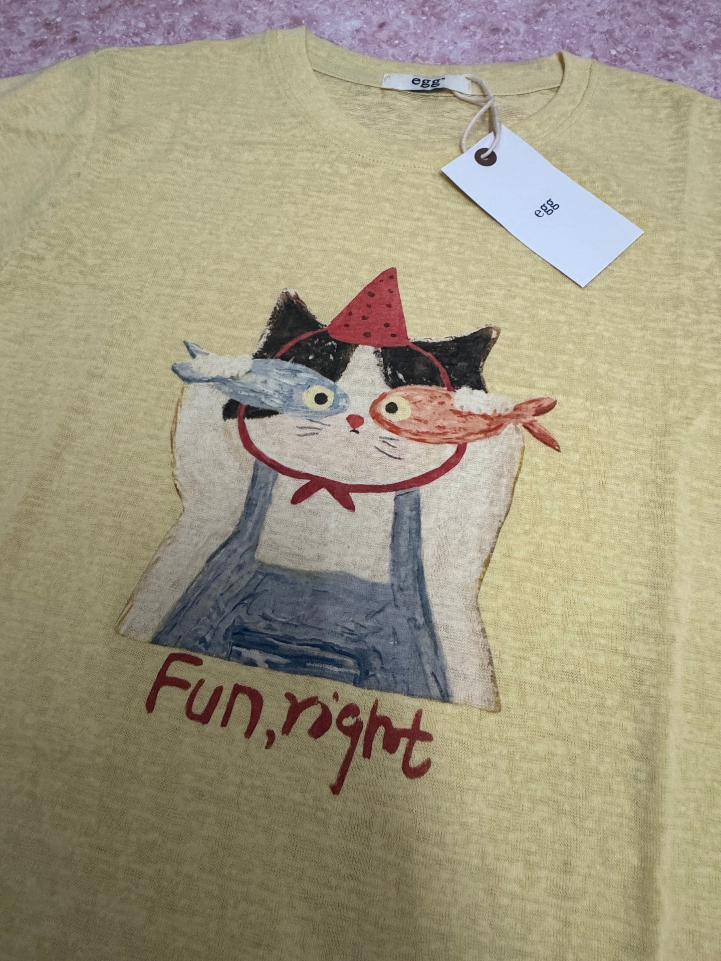 Korean Fashion Cute Animals Style T-Shirt Series | Lovely Cat with 2 Fishes - Kawaii Fashion Items