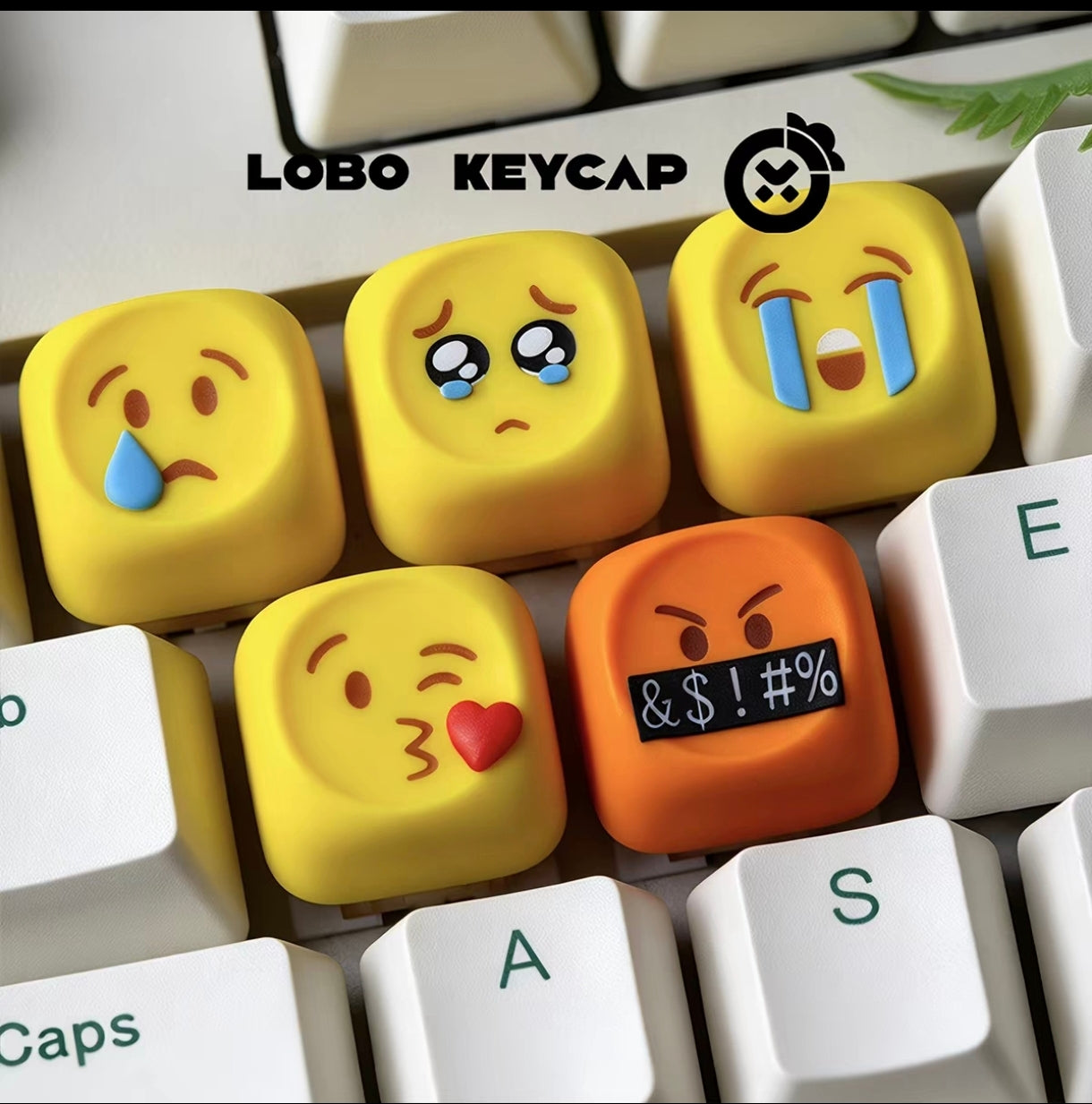 LOBO-KEYCAP-melting-and-panic-face-emoji-artisan-resin-keycaps-set-yellow-desk-decor