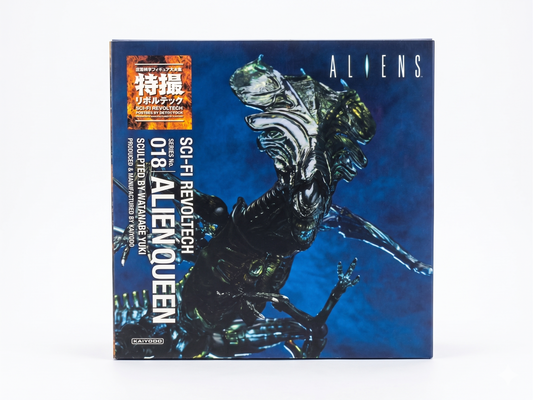 The reverse packaging of the Kaiyodo Sci-Fi Revoltech No. 018 Alien Queen action figure, illustrating product details including the extendable inner mouth mechanism, bendable wire tail, poseable back spines, and the LV-426 planet display base setup.