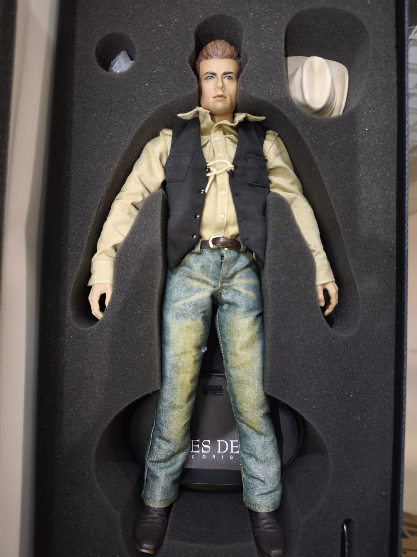 [Pre-Owned] Hot Toys M Icon Series: James Dean (Cowboy Version) 16cm Action Figure 2007