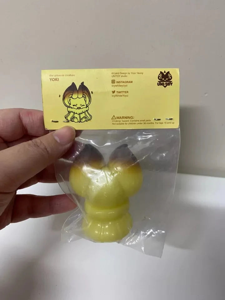 Yoyo Yeung Studio Mini Yoki Pudding Version 2 Inch Vinyl White Designer Toy SurpriseToyworld