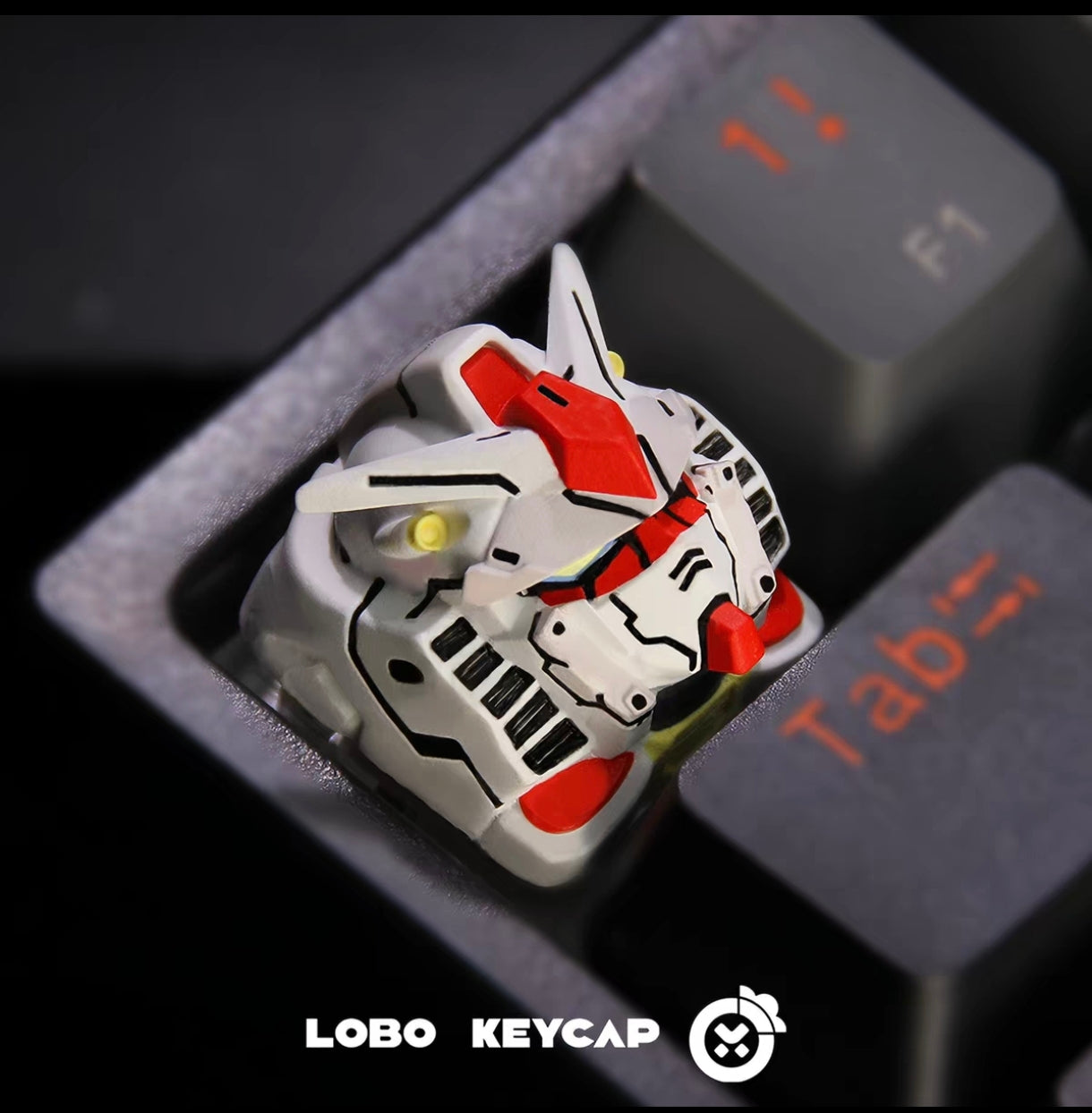 Lobo Keyboard Keycap Gundam RX-78-2 & Zaku II – Hand-Cast Resin Anime Keyboard Accessory & Desk Decor