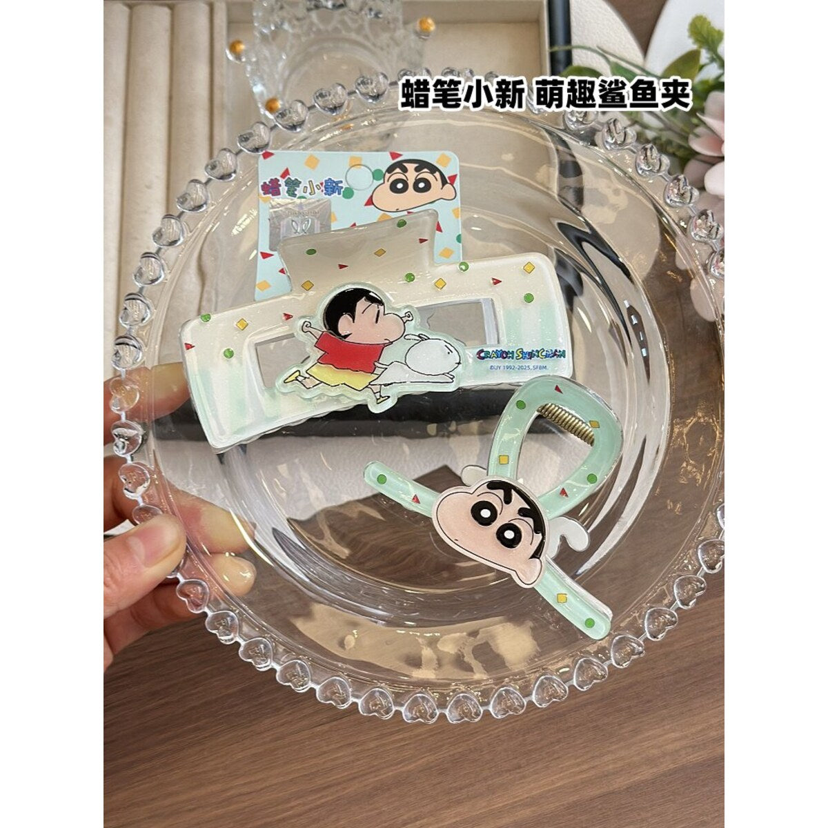 Licensed Crayon Shin-chan acrylic claw clip - mint confetti Shin-chan & Shiro design on packaging
